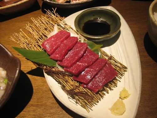 sashimi thịt ngựa