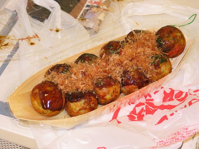 banh-bach-tuoc-takoyaki